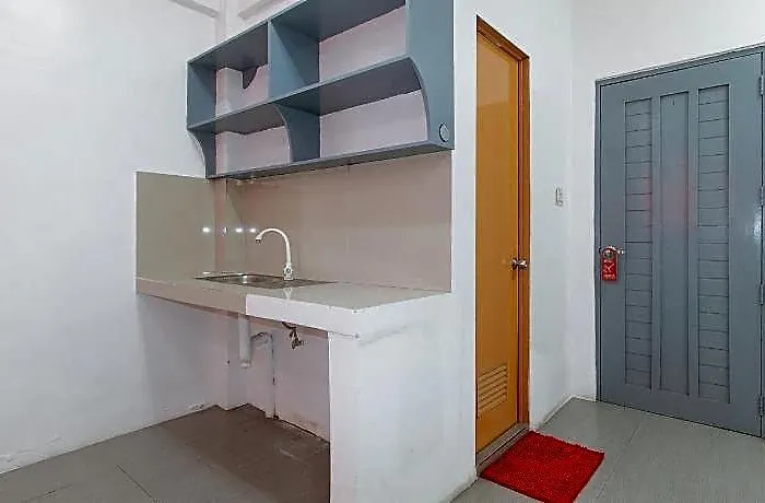 Reddoorz @ Najar Residences Near Naia Terminal *