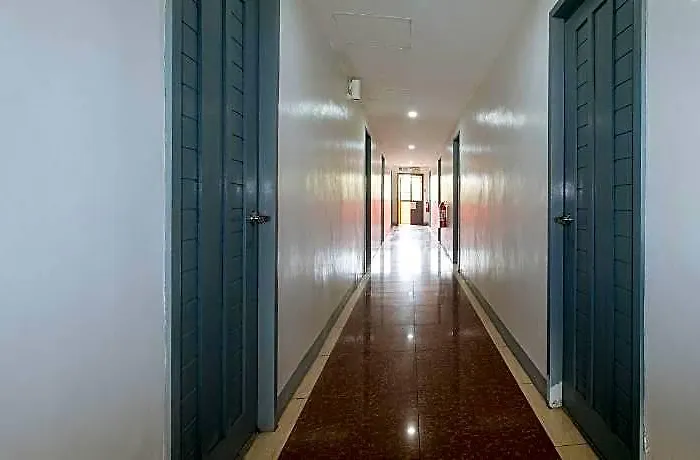 Hotel Reddoorz @ Najar Residences Near Naia Terminal