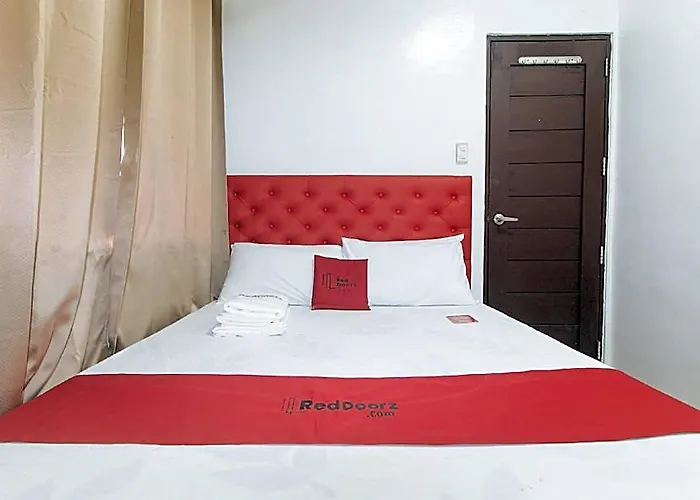 Reddoorz @ Najar Residences Near Naia Terminal Hotel *