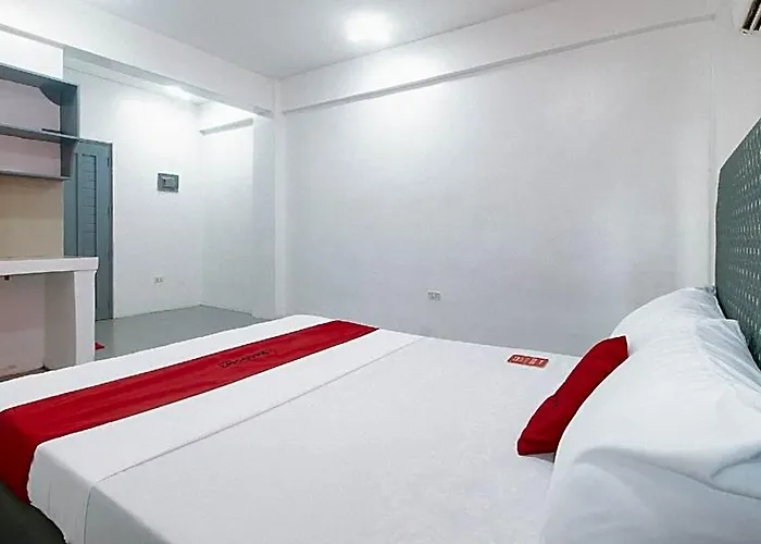 Reddoorz @ Najar Residences Near Naia Terminal Hotel *